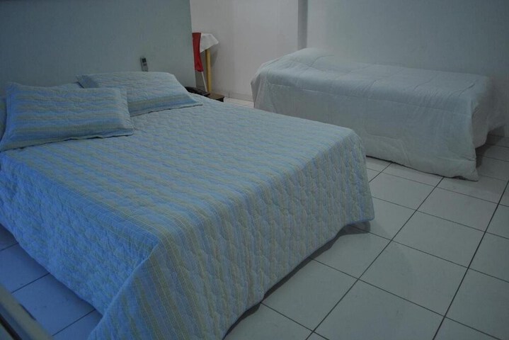 Room 5 of 32