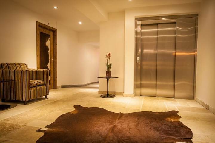 Hotel Interior 2 of 64