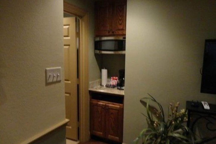 Room 10 of 60
