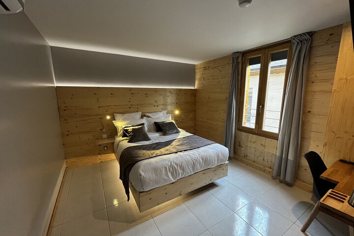 Room 19 of 50