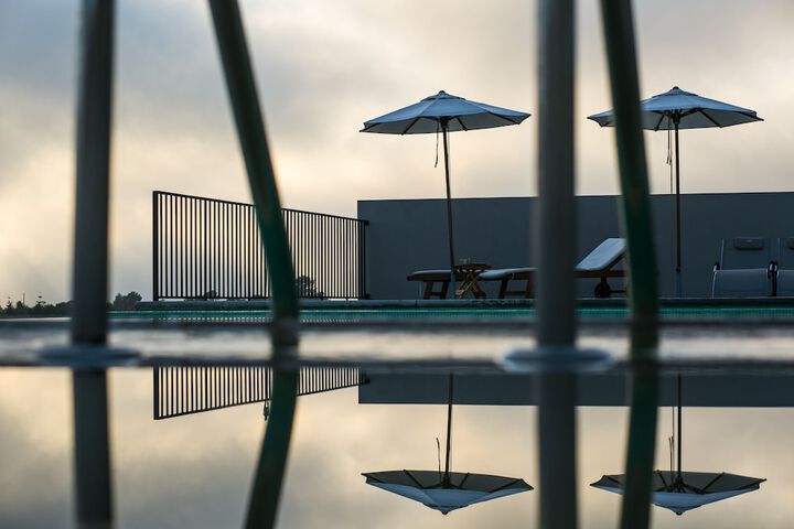 Pool 28 of 64
