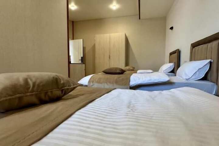 Room 17 of 43
