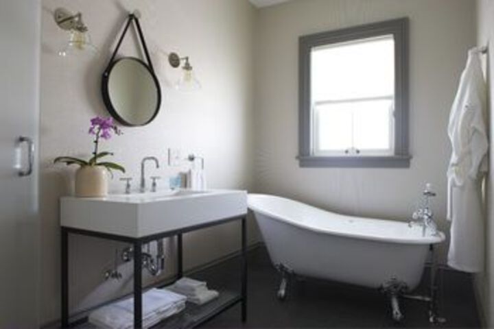 Room 2 of 41