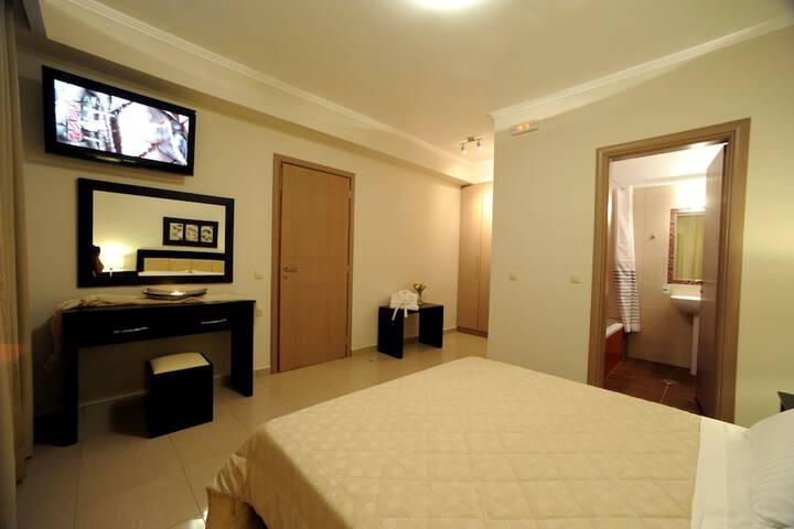 Room 3 of 24