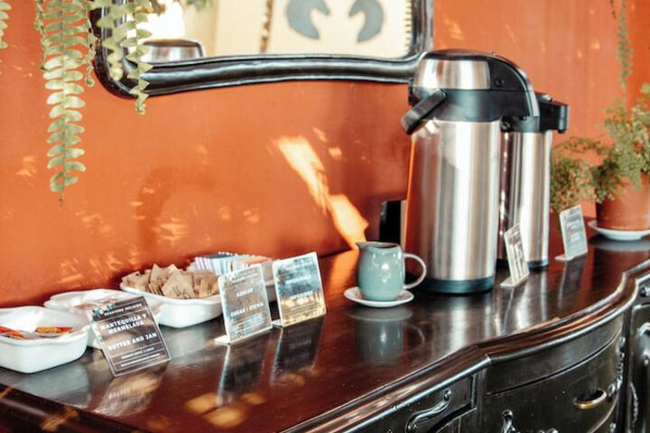 Breakfast/Coffee Service 146 of 199