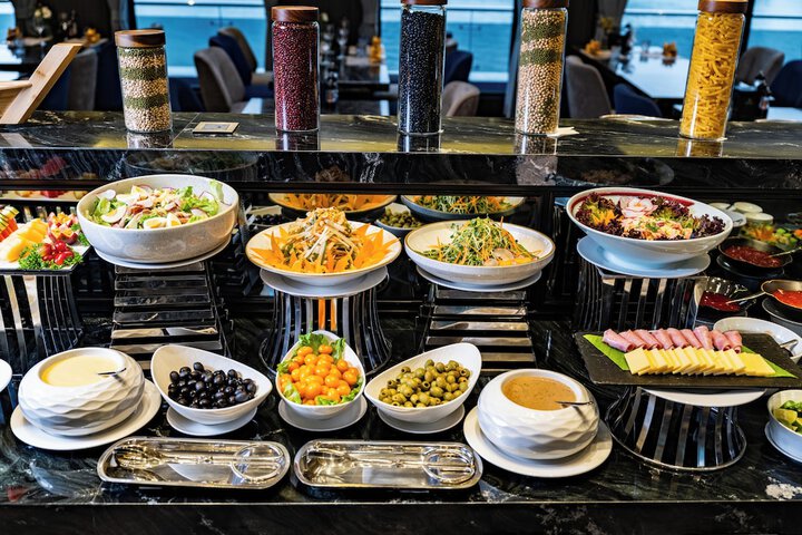 Dining 56 of 78