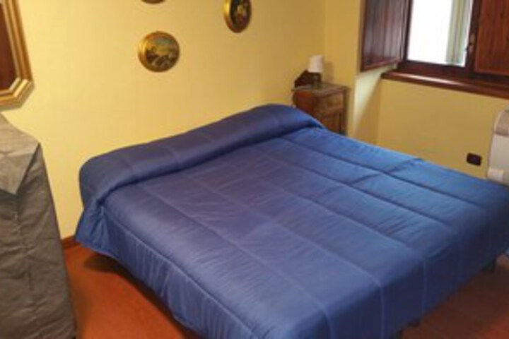 Room 8 of 15
