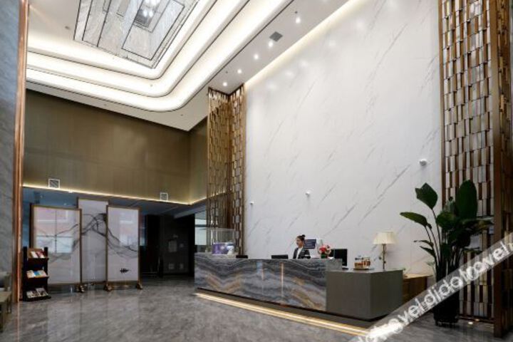 Hotel Interior 5 of 16