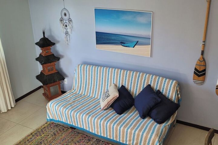 Room 5 of 33