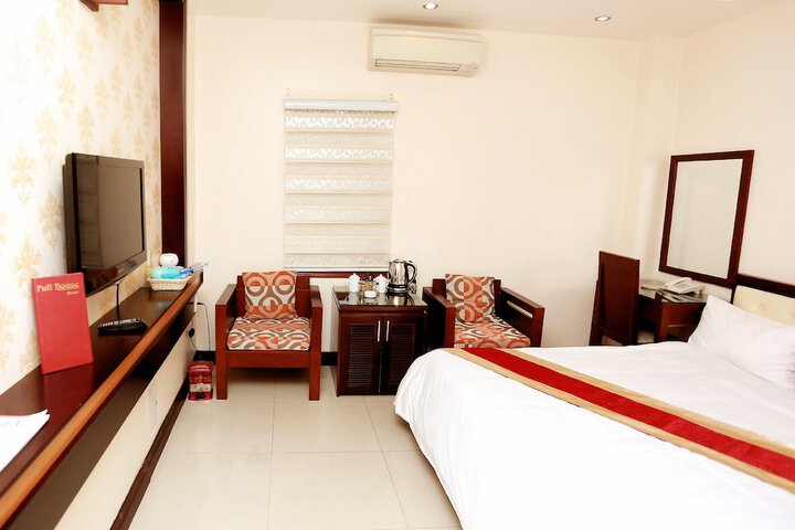 Room 7 of 22
