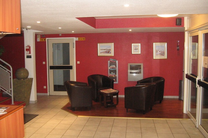Hotel Interior 7 of 38