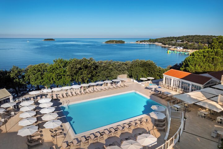 Pools & Facilities