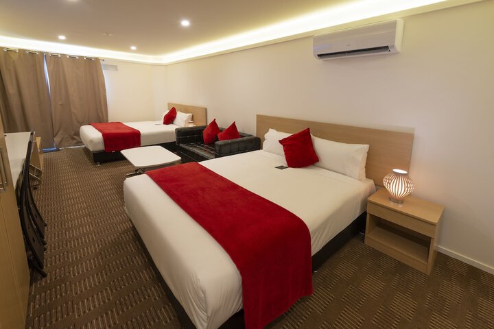 Room 4 of 41