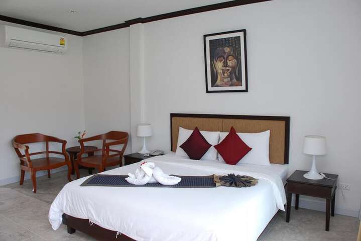Room 34 of 43