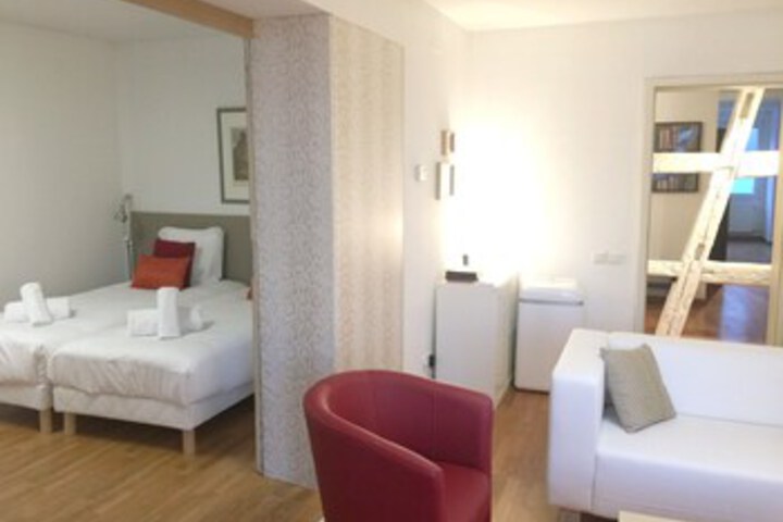 Room 31 of 38