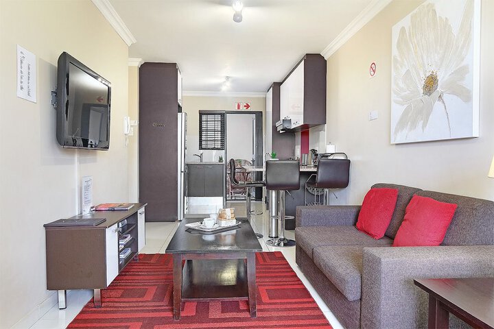 Room 3 of 80