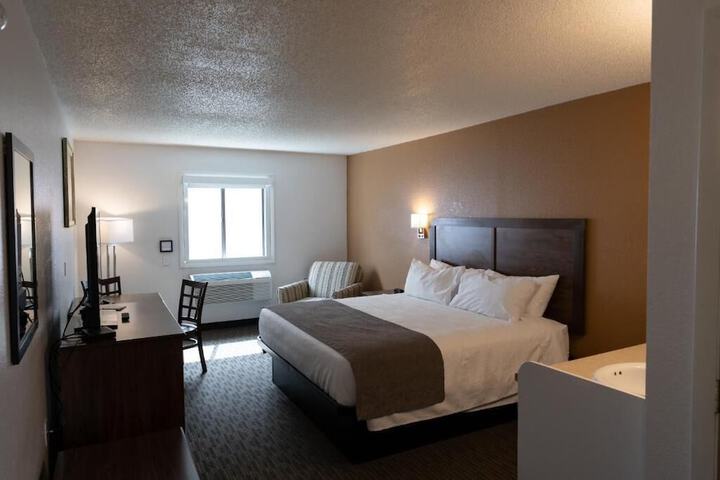Room 7 of 19