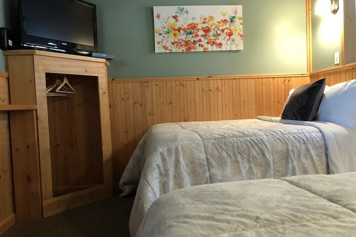 Room 6 of 74