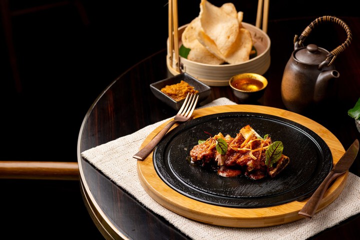 Dining 74 of 104
