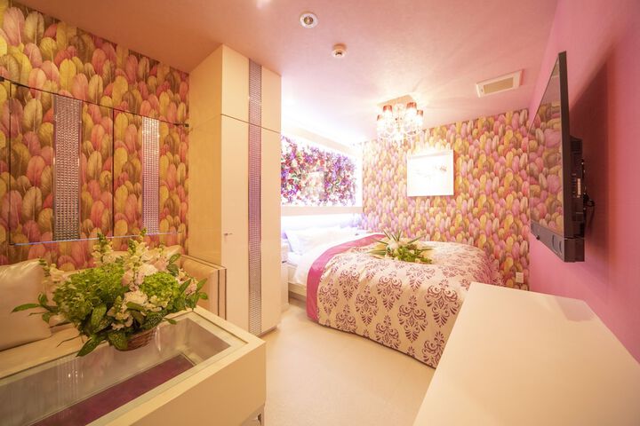 Room 5 of 22