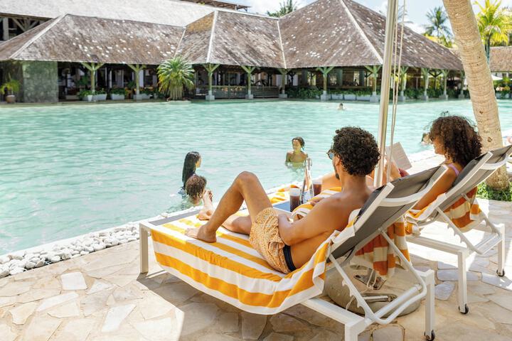 Pool 41 of 215