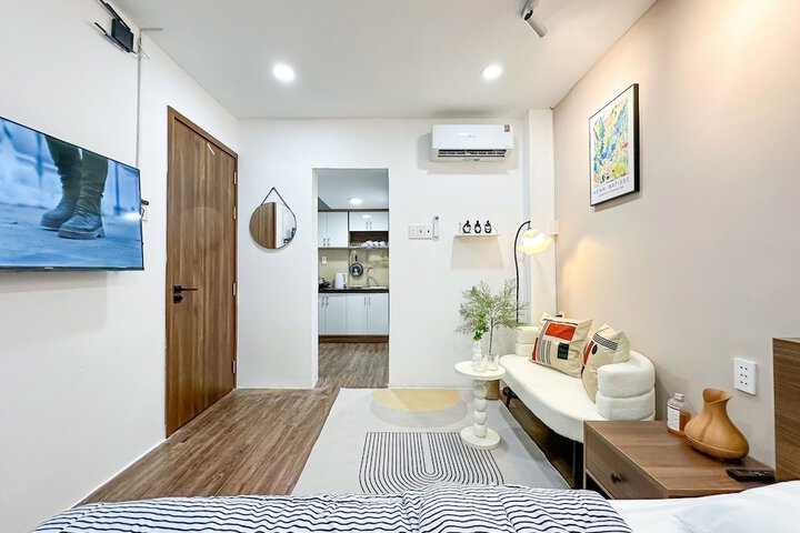 Room 3 of 23