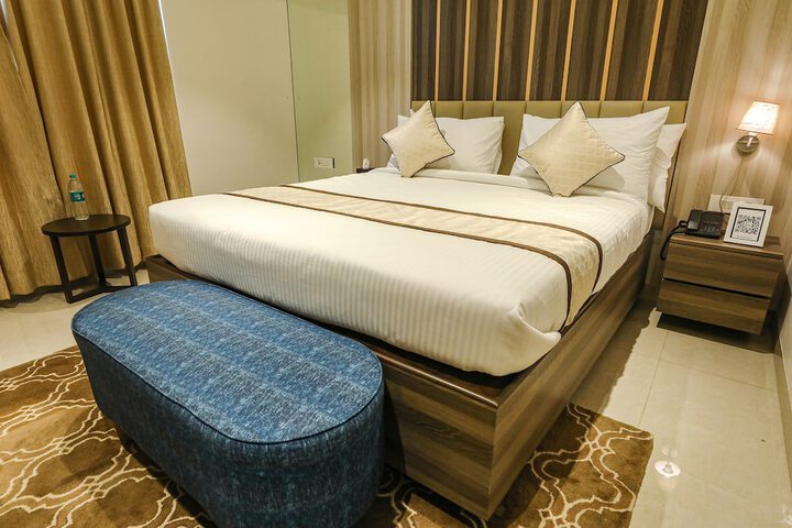 Room 16 of 46