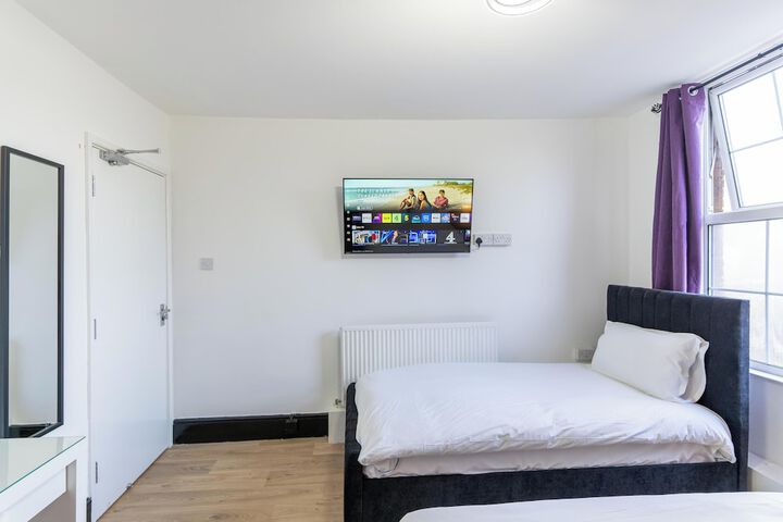 Room 26 of 59