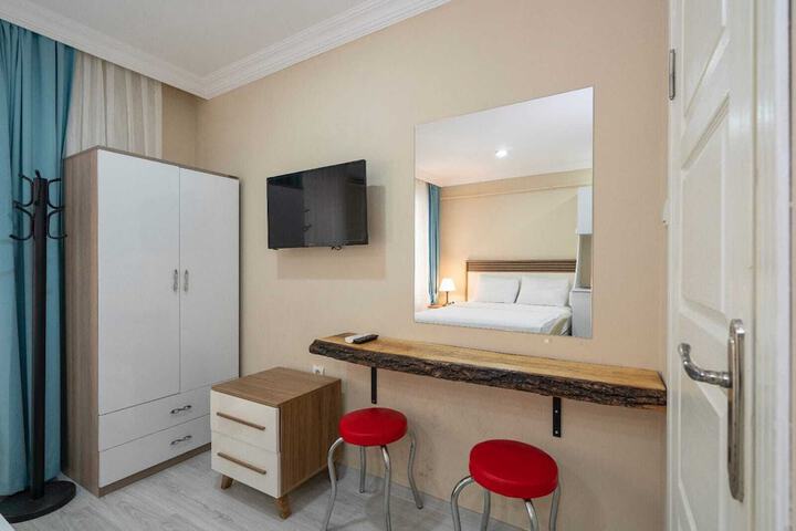 Room 32 of 55