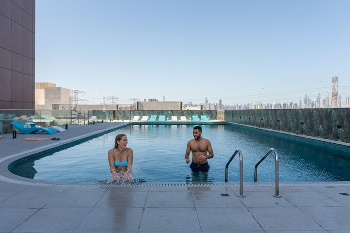 Pool 103 of 120