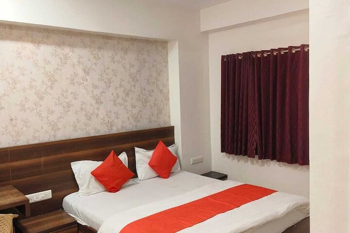 Room 3 of 14