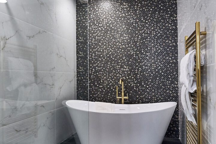 Clean Restrooms