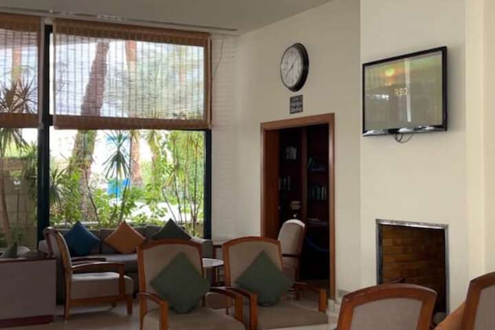 Guest Lobby