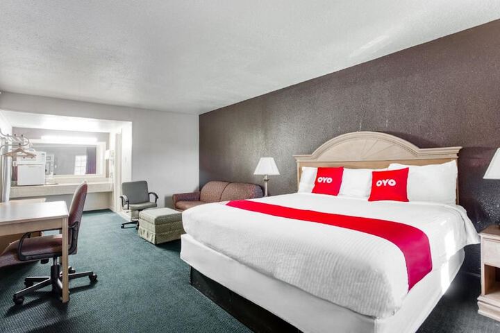 Room 15 of 28