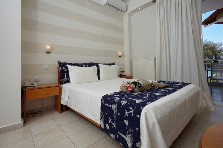 Room 51 of 292