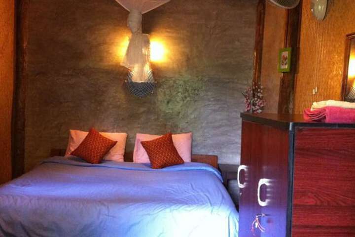 Room 27 of 62