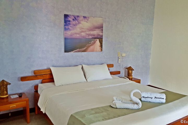 Room 4 of 72