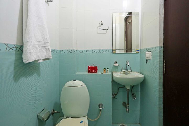 Room 10 of 11