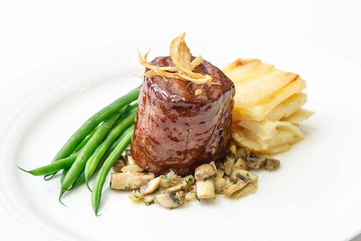 Dining 54 of 80