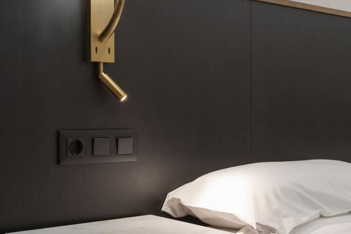 Room 14 of 105
