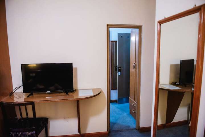 Room 20 of 46