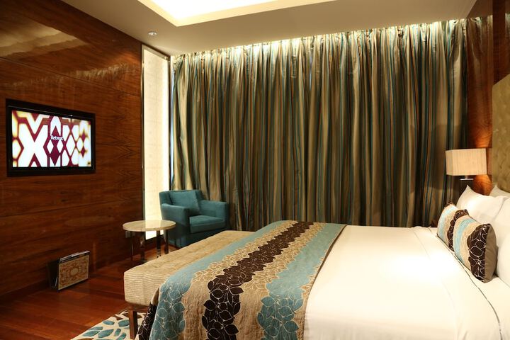 Room 16 of 87
