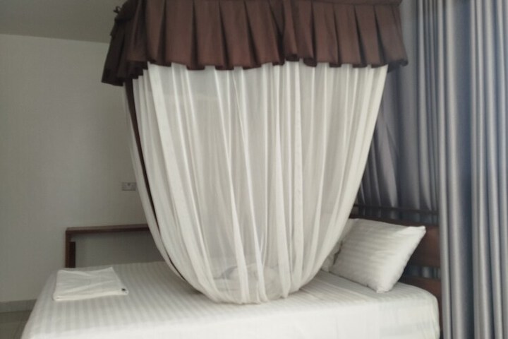 Room 14 of 39