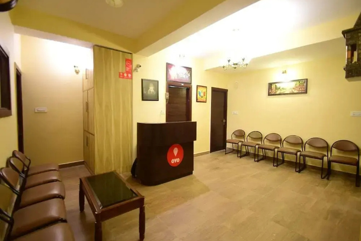 Room 7 of 13