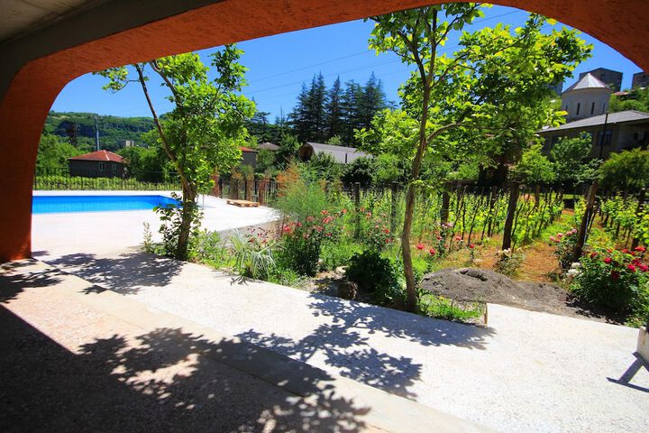 Pool 16 of 30