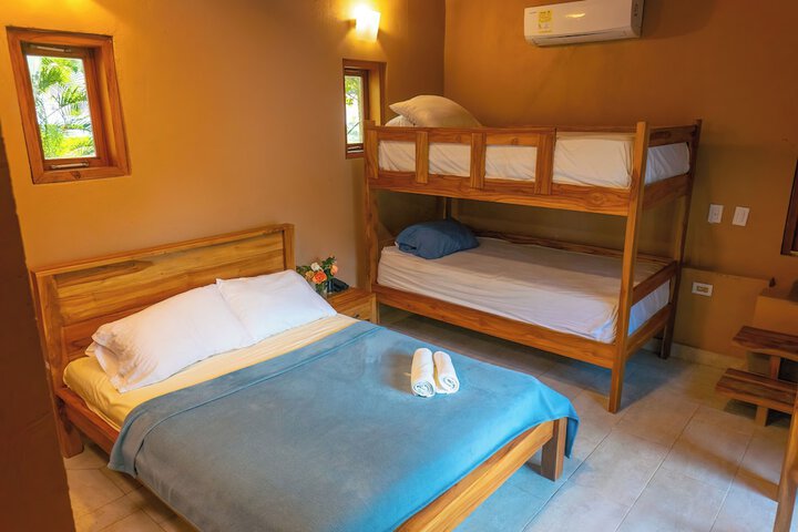 Room 16 of 110