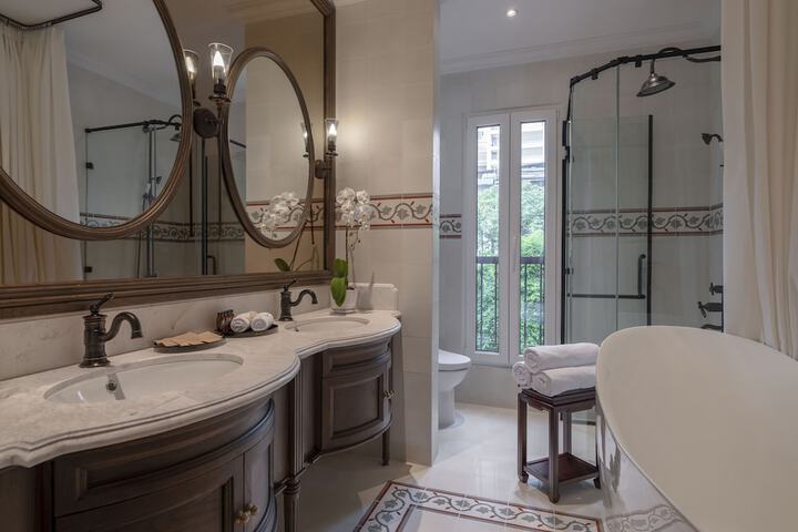 Bath Interior