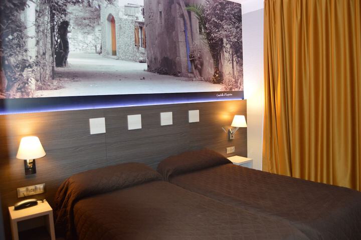 Room 7 of 34