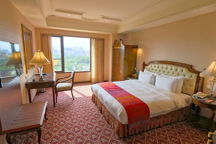 Room 36 of 103