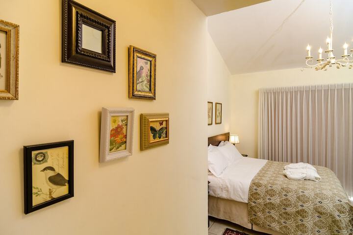 Hotel Suite Photo